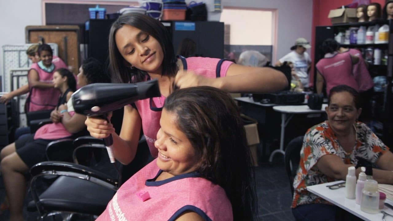 This Honduran Beauty School "Highlights" Inner Beauty - Operation Blessing International