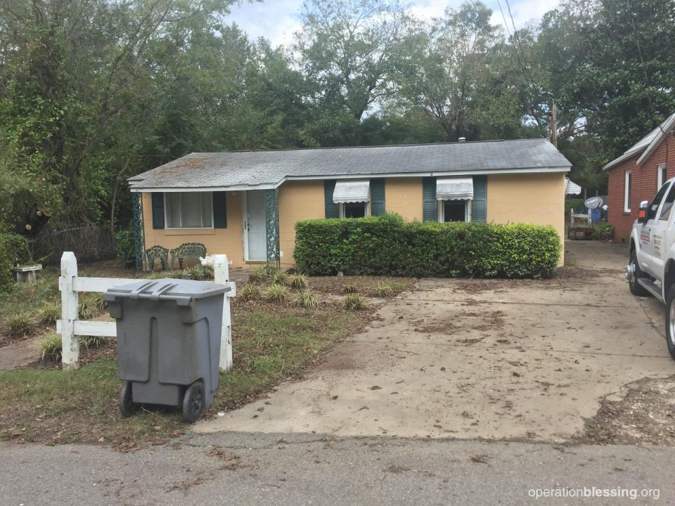 Divya was left this home in Lumberton, North Carolina, by her grandmother.