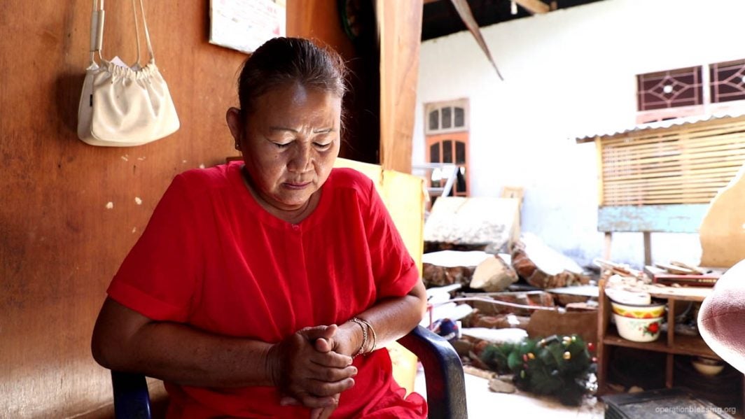 indonesia earthquake victims