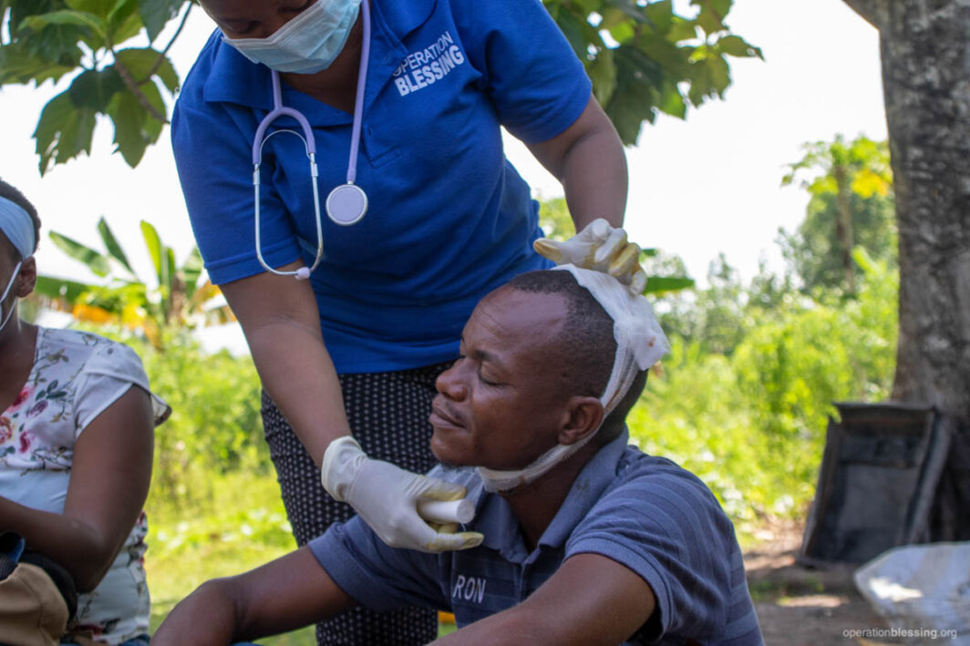 Medical care in Haiti for quake victims