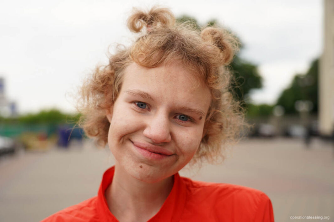 Anna Stankevich_debilitating-cyst-crowdfunded-surgery
