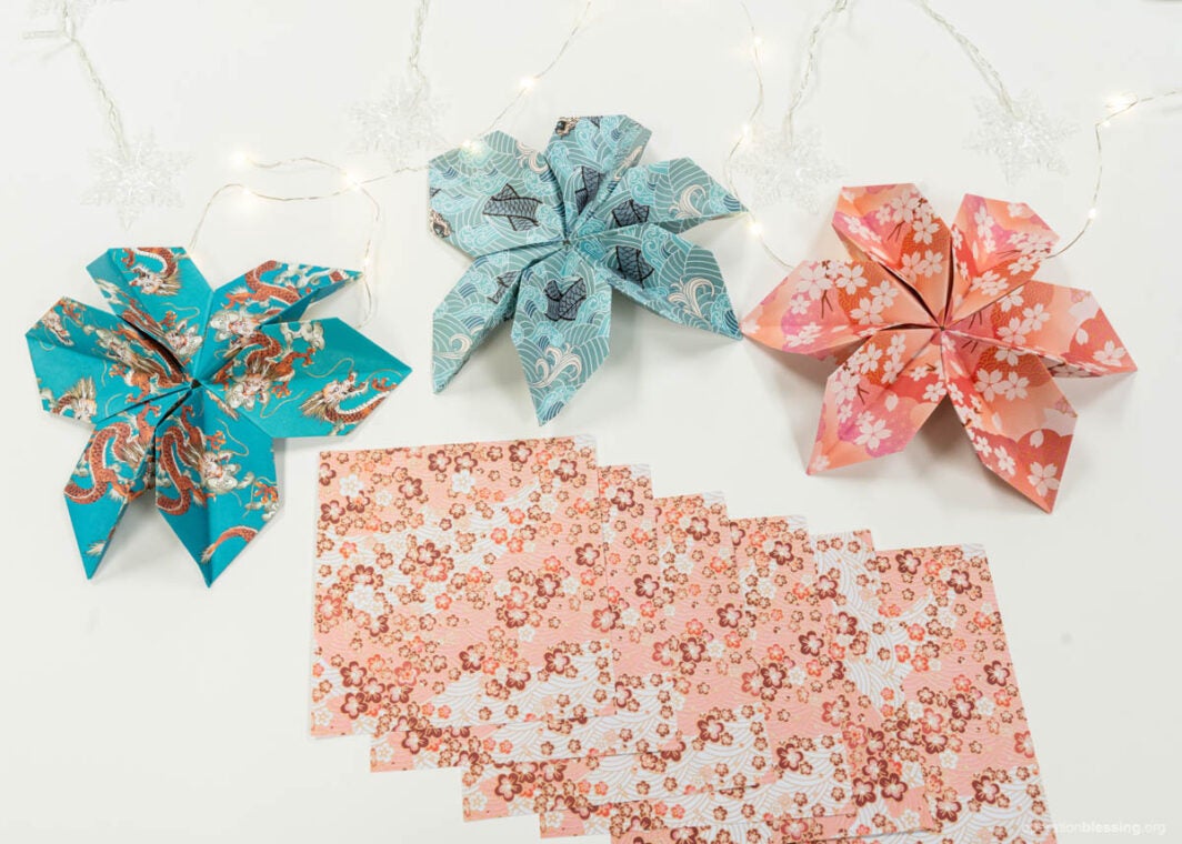 from Japan, Japanese origami Christmas ornament, DIY Christmas craft, snowflake