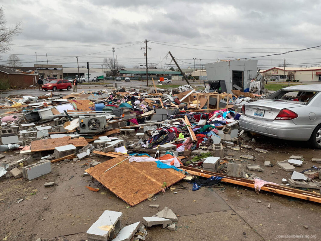 Destruction in Kentucky after tornadoes