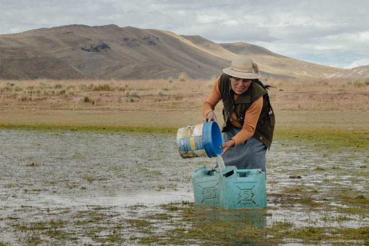 dirty-pistuni-peru-water