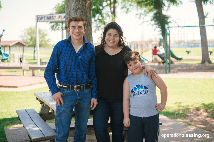 helping a single mother in texas fighting food insecurity