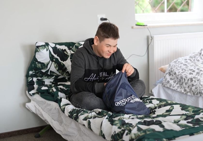 A refugee child as we met two Ukrainian mothers