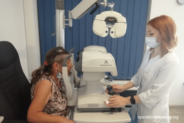 eye-exam-ukraine