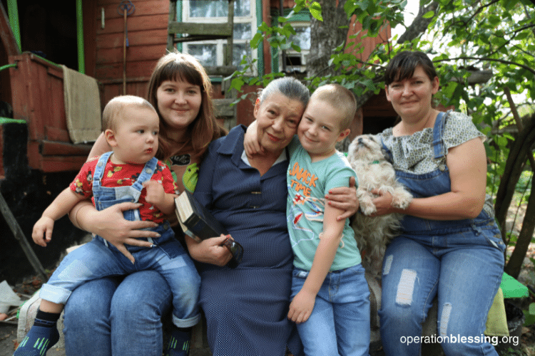 ukraine-family-gets-help