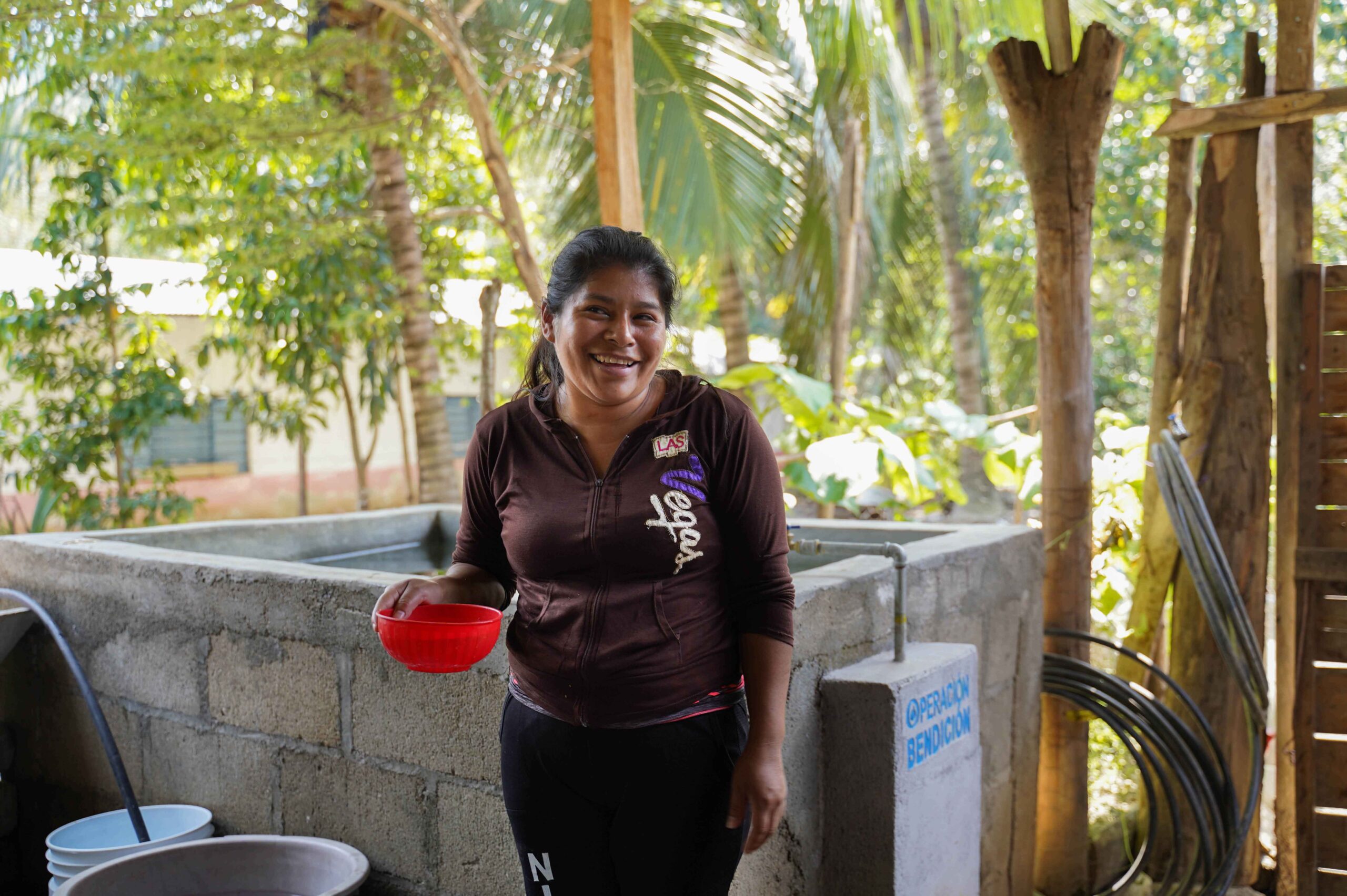 helping-a-mother-dealing-with-unclean-water-in-Mexico
