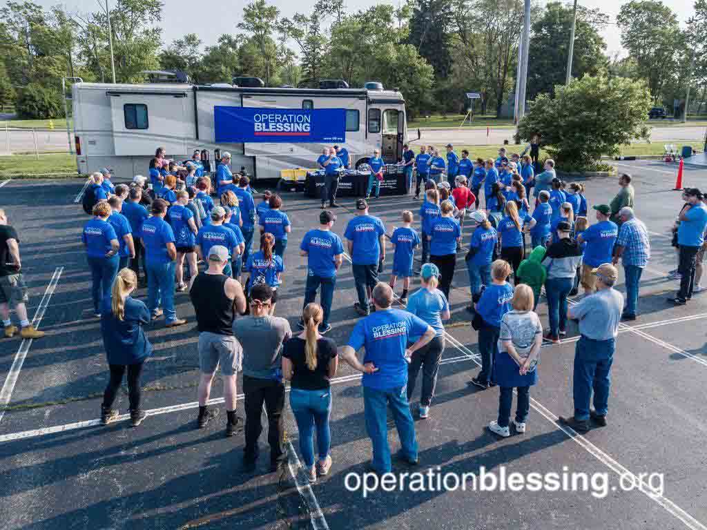 hurricane ian volunteers