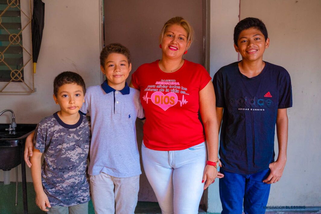 help for a honduras single mother