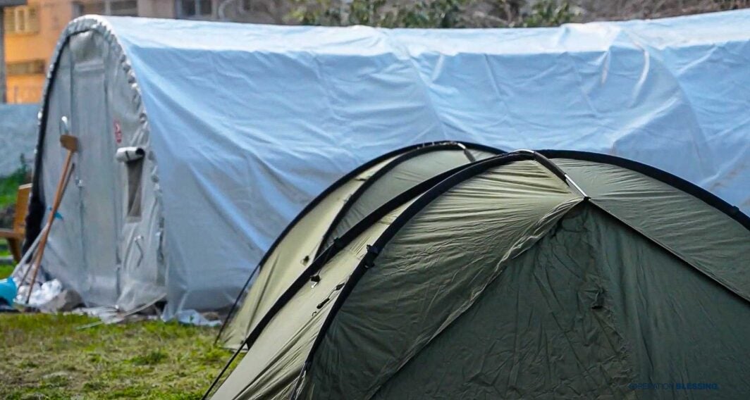 turkey earthquake homeless tents