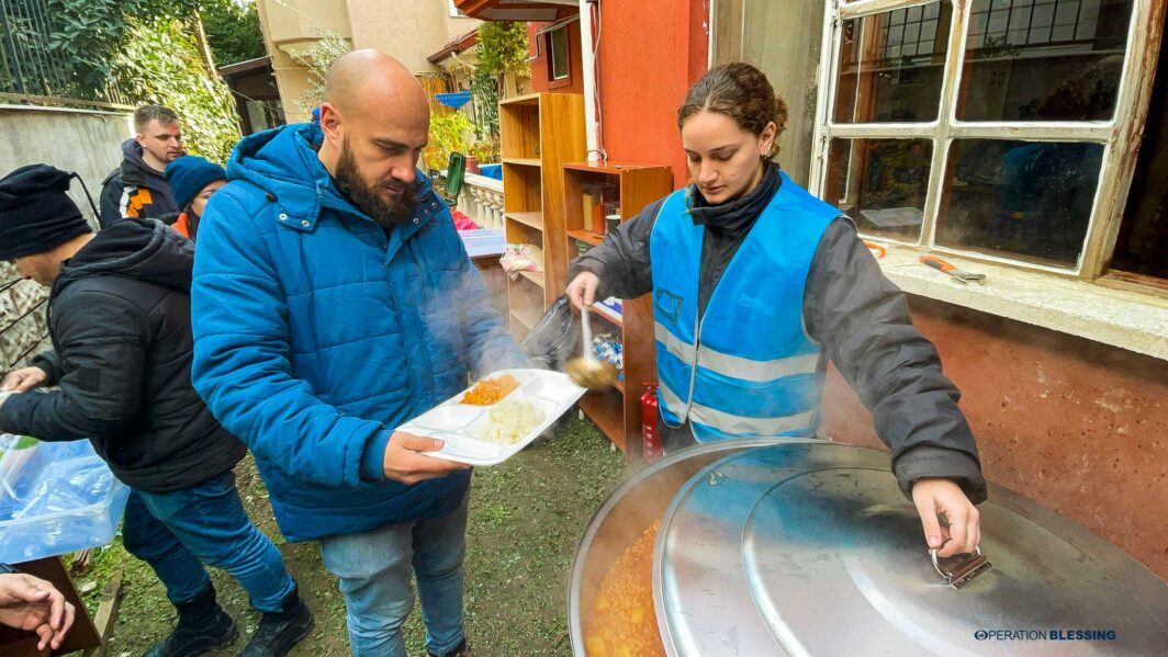 Reaching out to earthquake victims in Türkiye 