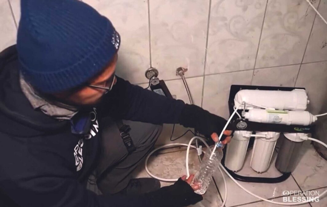 turkey earthquake survivors get access to drinkable water