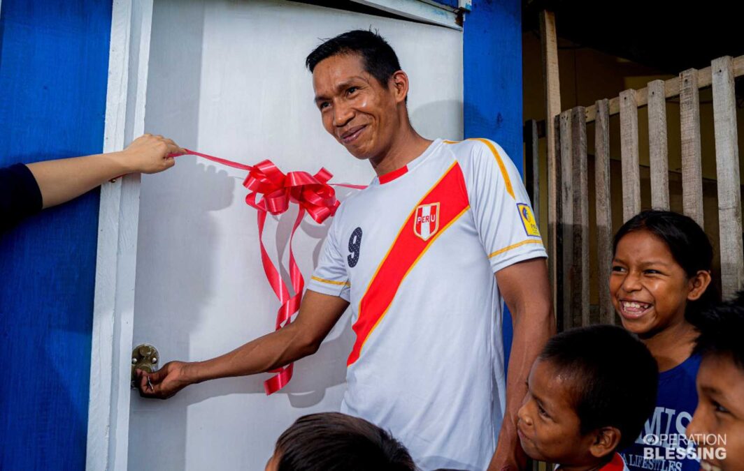 new home for peru single father