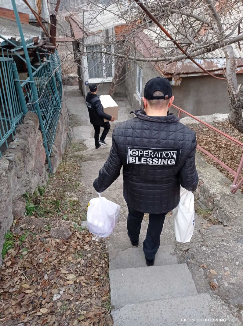 supplies for armenian christian refugees