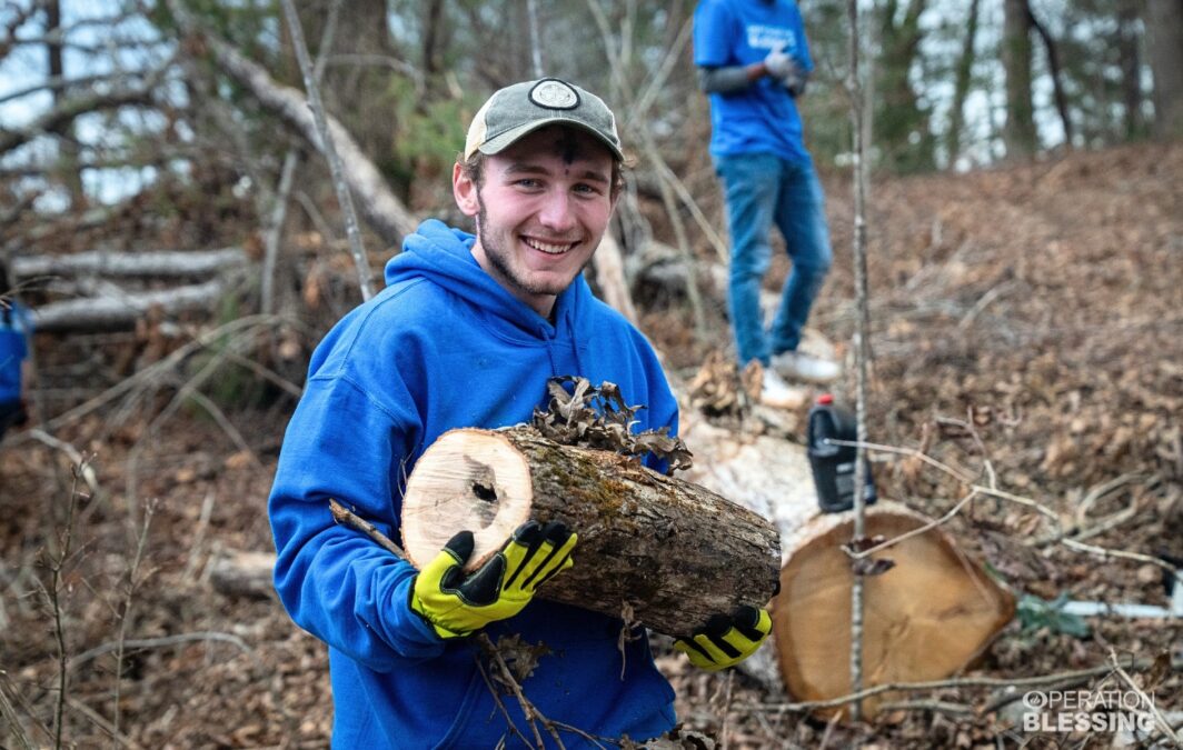 flood volunteers