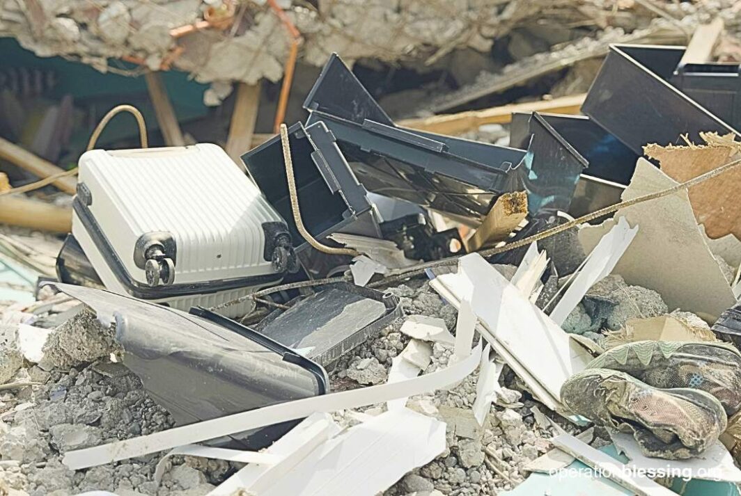 Cebu destruction from the earthquake